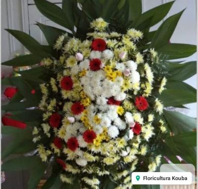 COROA DE FLORES 01 UNIDADE